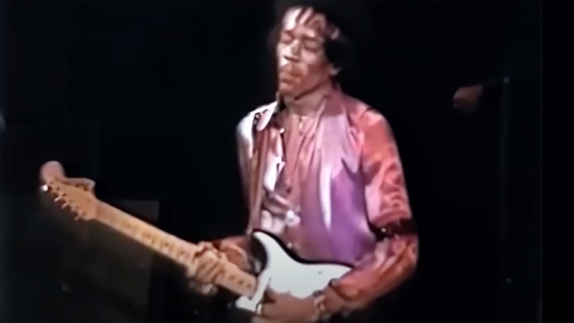 www.guitarworld.com