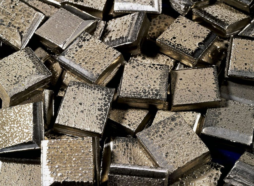 www.mining.com